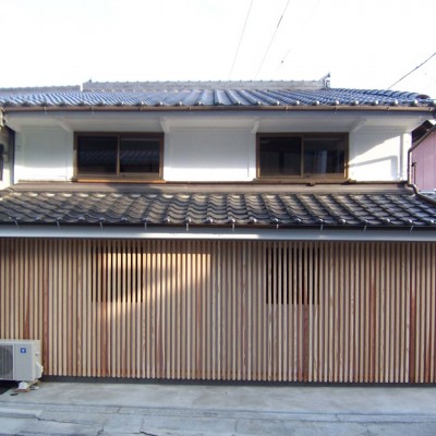 旧街道沿いに建つ古民家をリノベーション