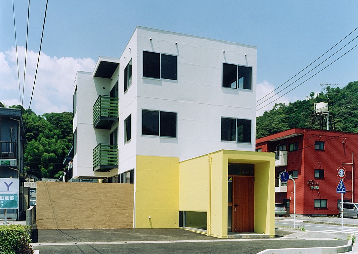 RC造（コンクリート造）の店舗兼賃貸マンション
