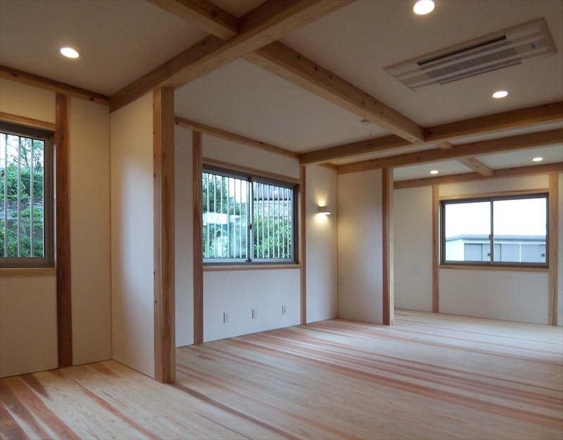 ≪柳井市≫白壁の街に建つ、平屋造りの建物