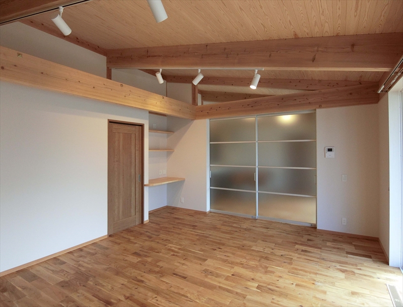 ≪岩国市≫登り梁の美しい平屋