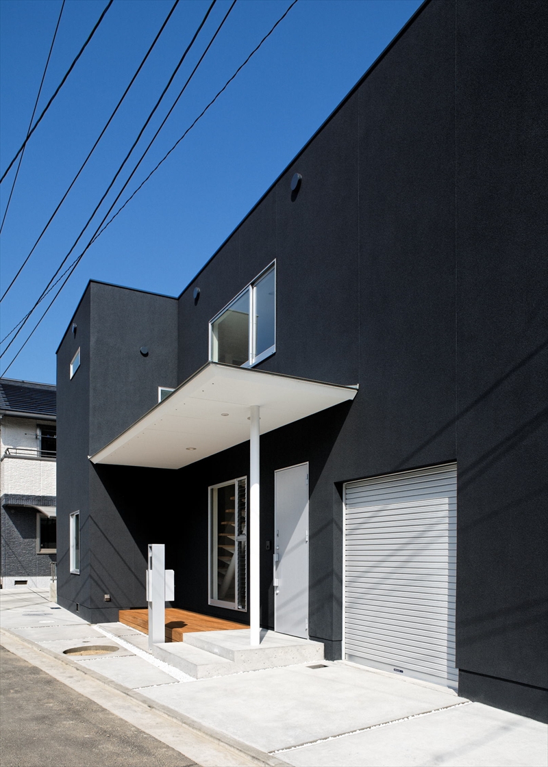 ≪岩国市≫二階リビングを持つシンプルモダンな建物
