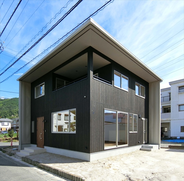 ≪岩国市≫木を楽しむ子育て世代の家