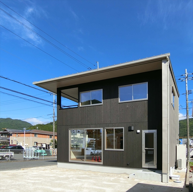 ≪岩国市≫木を楽しむ子育て世代の家