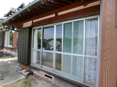 ≪熊毛郡平生町≫障子と襖に仕切られた和室を和モダンな洋室へとリフォーム