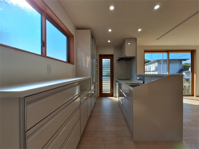 ≪岩国市≫瓦屋根の美しさに、今の性能。和モダン平屋の最適解