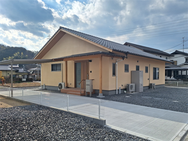 ≪岩国市≫瓦屋根の美しさに、今の性能。和モダン平屋の最適解